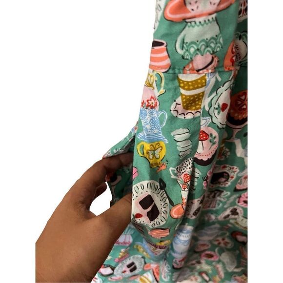 Retrolicious 50s Mad Tea Party Dress in Green - Picture 8 of 10